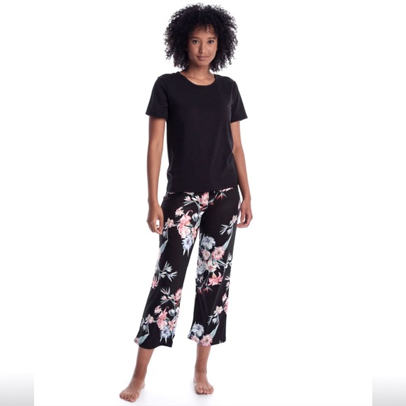 Women Flora Nikrooz 2PC Pajama Lounge Short Sleeve Cropped Pants Set Size S - Picture 1 of 11